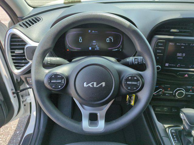 Photo of 2023 Snow White Pearl Kia Soul