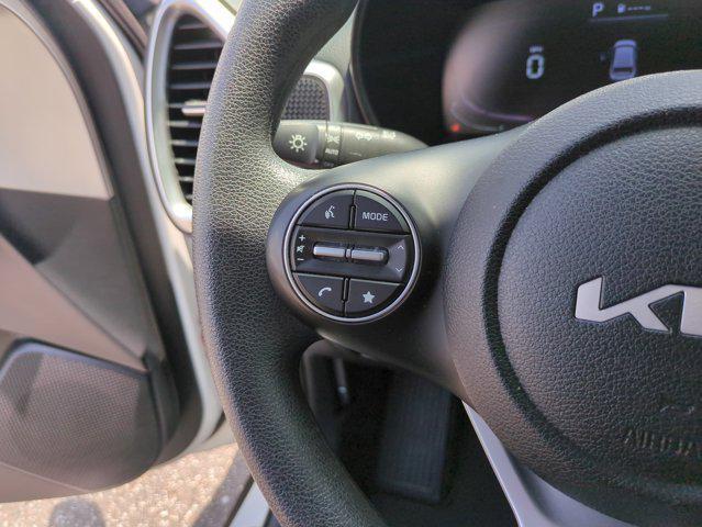 Photo of 2023 Snow White Pearl Kia Soul