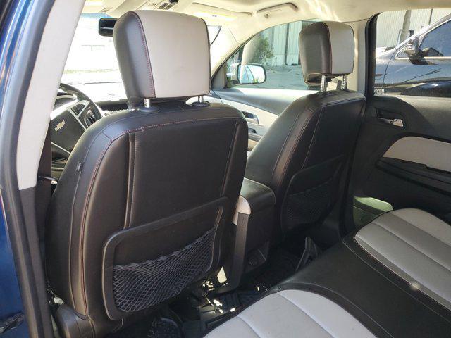 Photo of 2010 Navy Blue Metallic Chevrolet Equinox