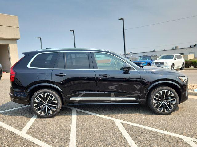 Photo of 2025 Onyx Black Metallic Volvo XC90
