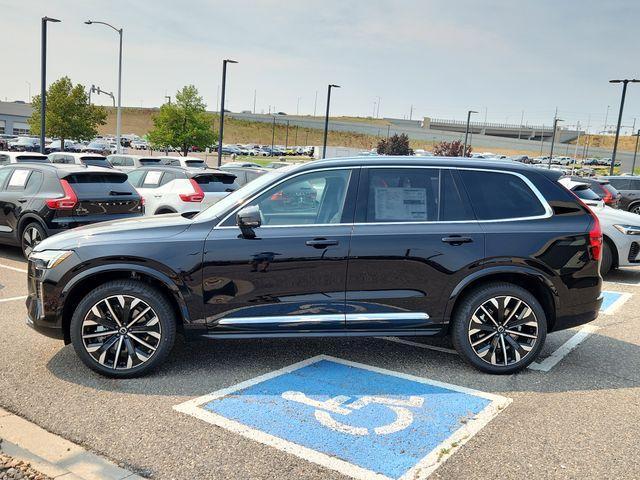 Photo of 2025 Onyx Black Metallic Volvo XC90