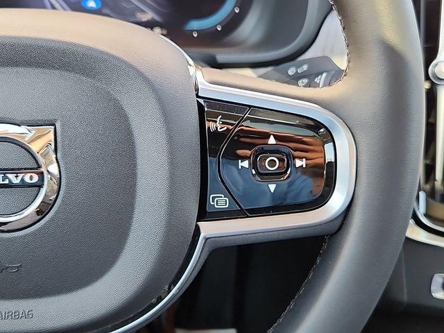 Photo of 2024 Silver Volvo S90 Recharge Plug-In Hybrid