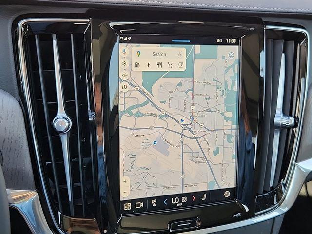 Photo of 2024 Silver Volvo S90 Recharge Plug-In Hybrid