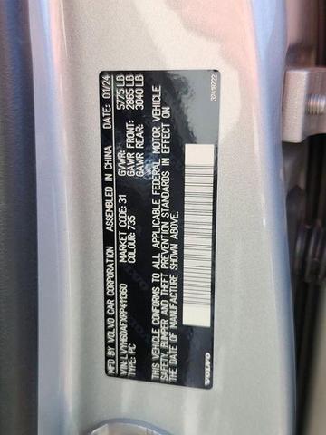 Photo of 2024 Silver Volvo S90 Recharge Plug-In Hybrid