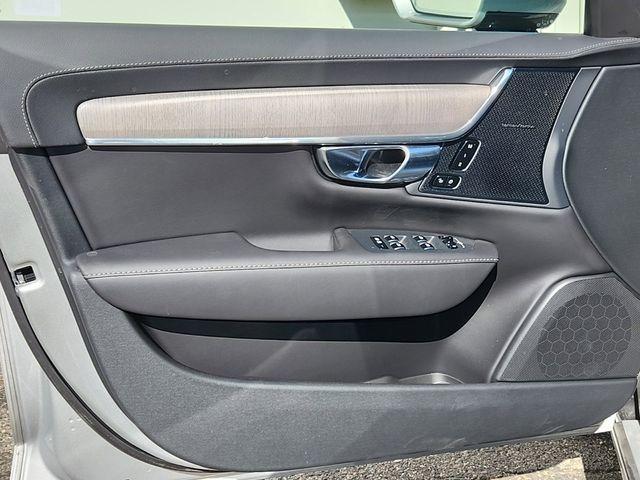 Photo of 2024 Silver Volvo S90 Recharge Plug-In Hybrid