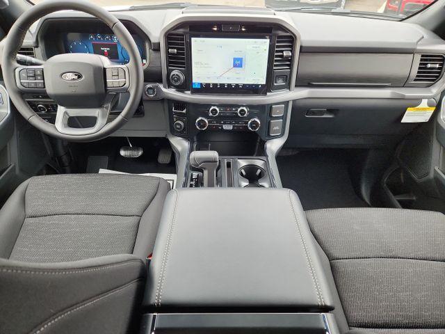 Photo of 2025 Oxford White Ford F-150