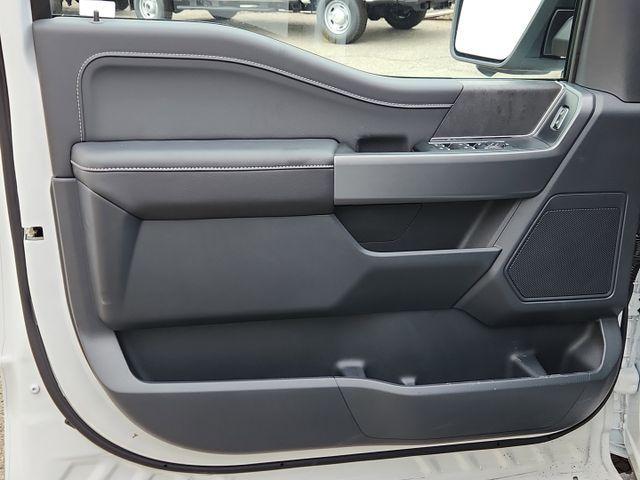 Photo of 2025 Oxford White Ford F-150