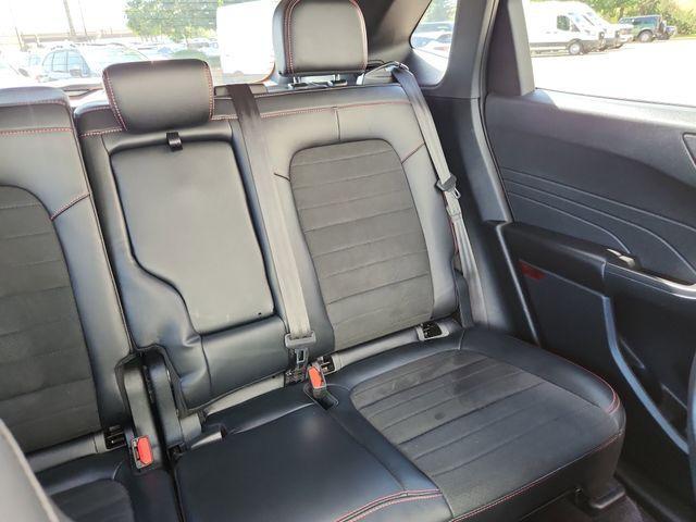 Photo of 2022 Atlas Blue Metallic Ford Escape