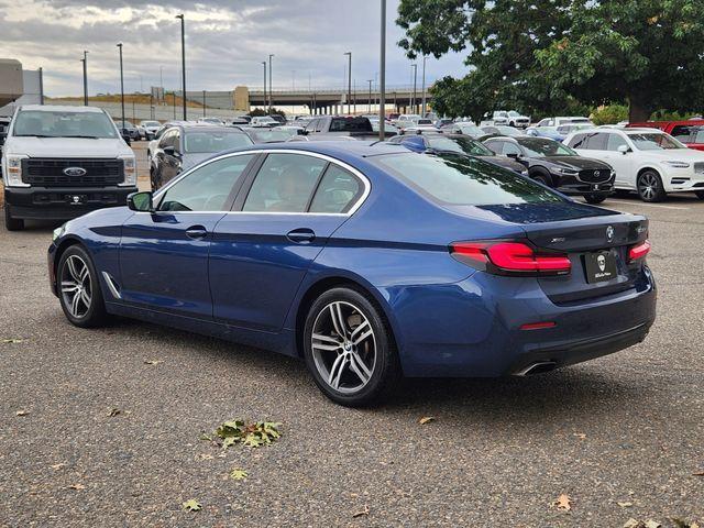 Photo of 2021 Phytonic Blue Metallic BMW 530