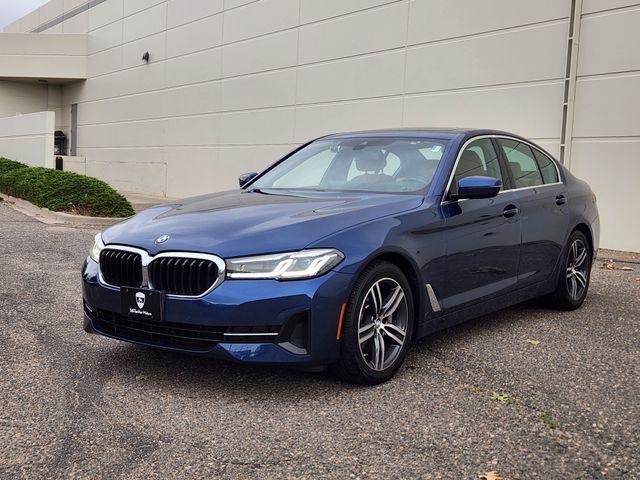 Photo of 2021 Phytonic Blue Metallic BMW 530