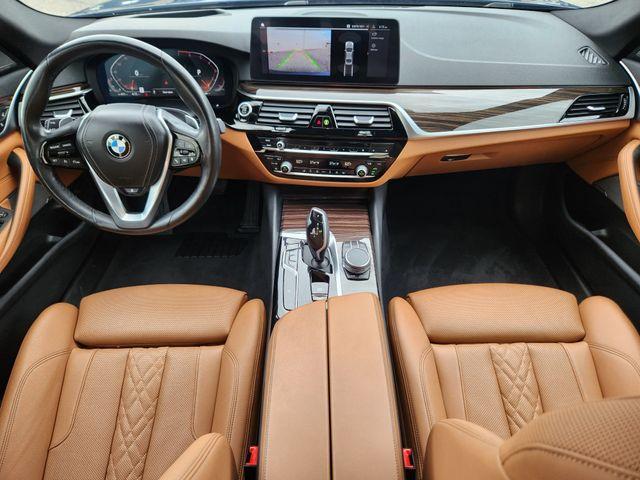 Photo of 2021 Phytonic Blue Metallic BMW 530