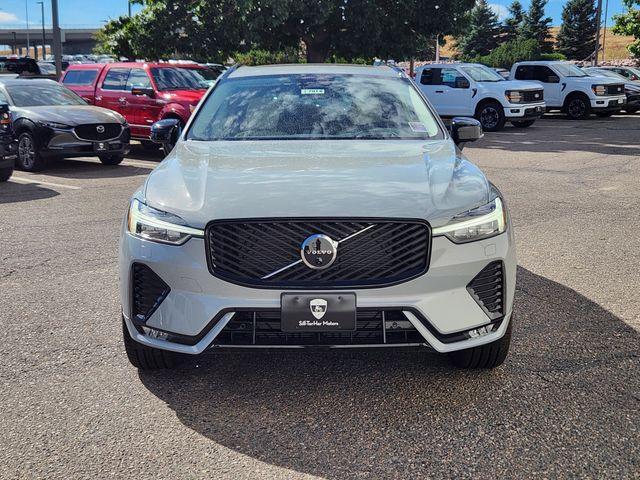 Photo of 2026 Metallic Volvo XC60