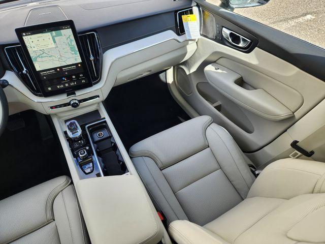 Photo of 2026 Metallic Volvo XC60