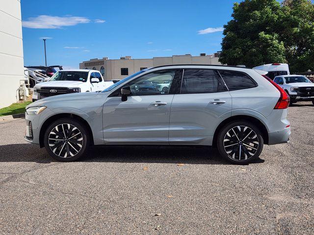 Photo of 2026 Metallic Volvo XC60