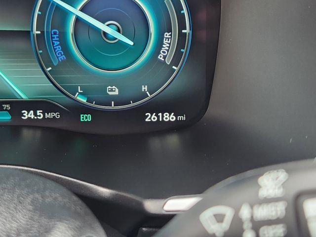 Photo of 2022 Shimmering Silver Hyundai Santa Fe Plug-In Hybrid