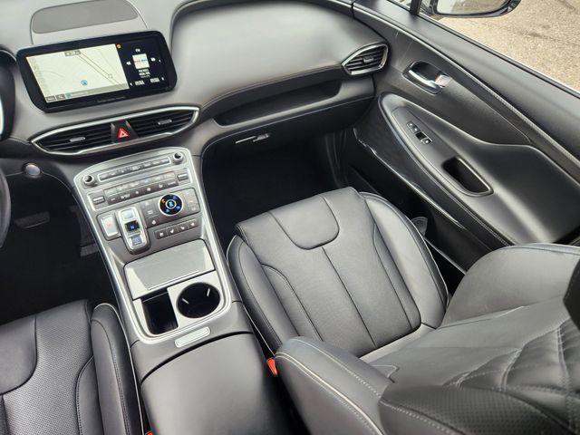 Photo of 2022 Shimmering Silver Hyundai Santa Fe Plug-In Hybrid