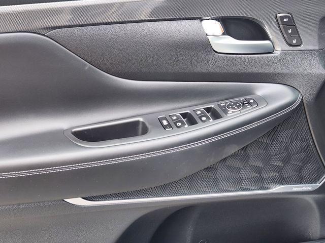 Photo of 2022 Shimmering Silver Hyundai Santa Fe Plug-In Hybrid
