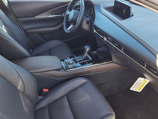 Photo of 2025 Snowflake White Pearl Mica Mazda CX-30