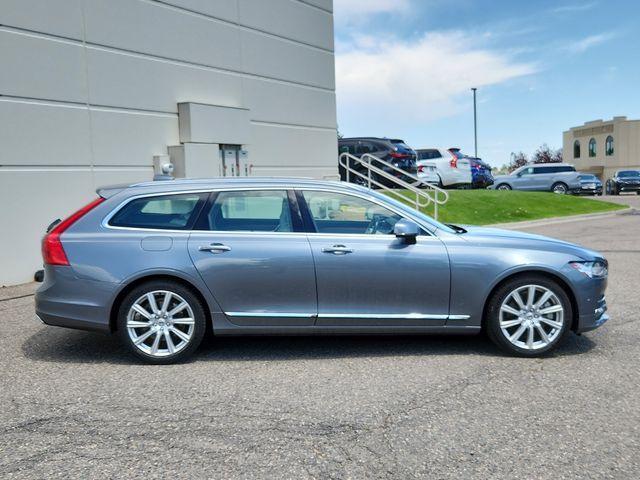Photo of 2018 Osmium Gray Metallic Volvo V90
