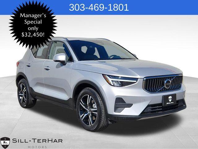 2025 Volvo XC40