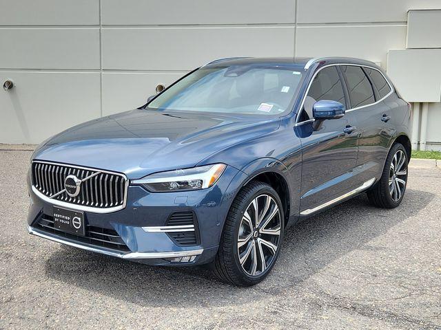 Photo of 2023 Denim Blue Metallic Volvo XC60