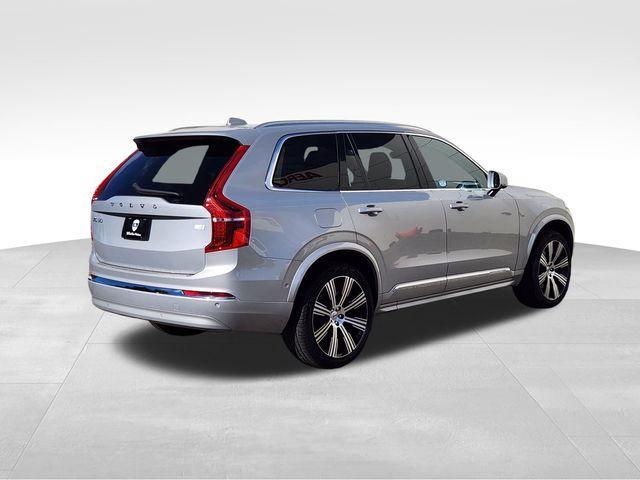Photo of 2023 Silver Volvo XC90 Recharge Plug-In Hybrid