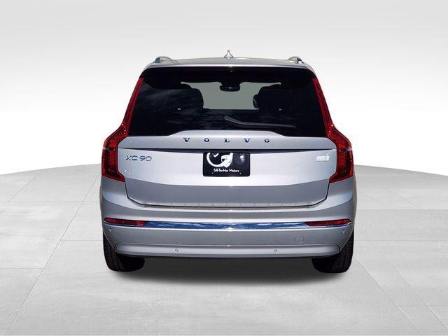Photo of 2023 Silver Volvo XC90 Recharge Plug-In Hybrid