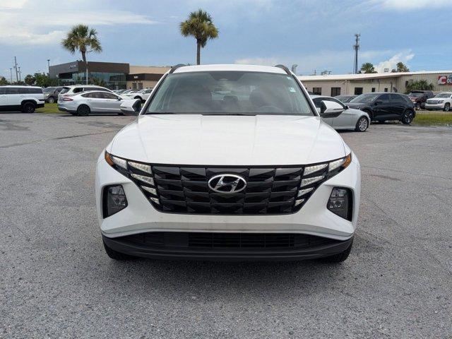 Photo of 2023 White Hyundai TUCSON