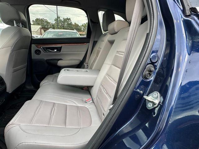 Photo of 2019 Obsidian Blue Pearl Honda CR-V