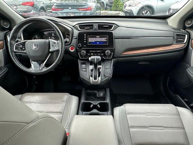 Photo of 2019 Obsidian Blue Pearl Honda CR-V