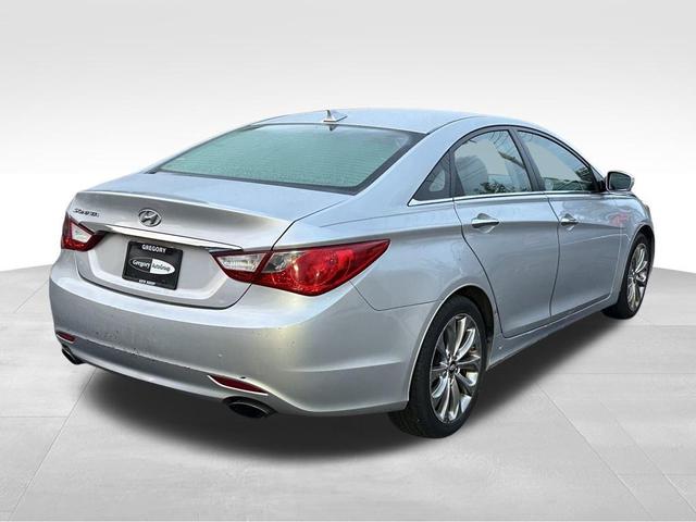 Photo of 2012 Radiant Silver Metallic Hyundai SONATA