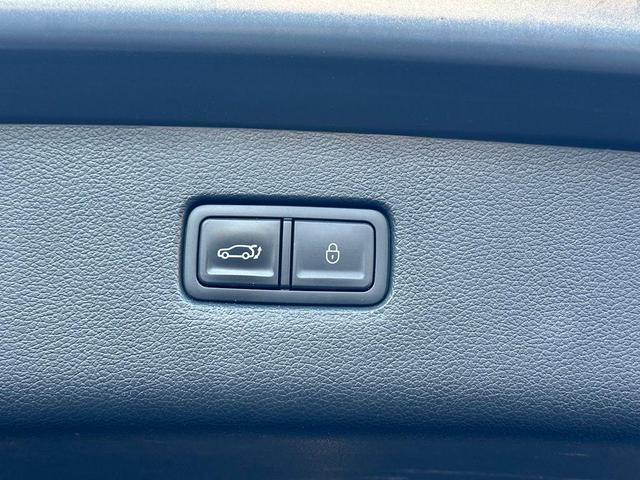 Photo of 2023 Himalayan Gray Genesis GV80