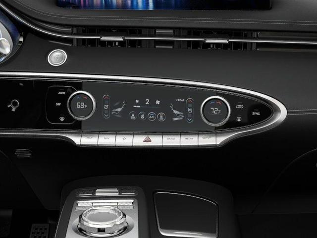 Photo of 2025 Vik Black Genesis Electrified GV70