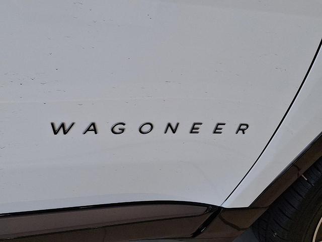 Photo of 2025 Bright White Clearcoat Jeep Wagoneer S