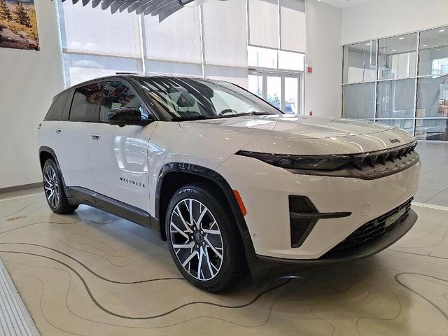 Photo of 2025 Bright White Clearcoat Jeep Wagoneer S