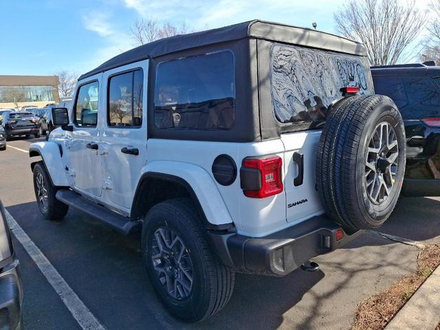 Photo of 2025 Bright White Clearcoat Jeep Wrangler