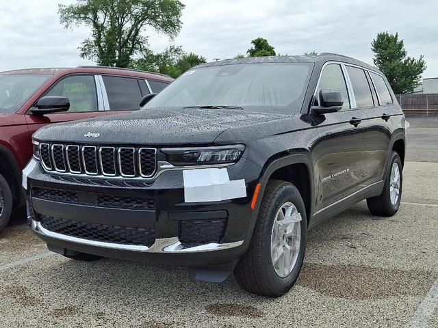 Photo of 2025 Diamond Black Jeep Grand Cherokee L