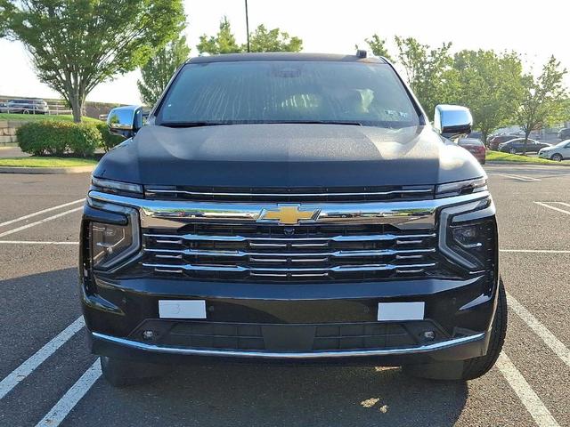 Photo of 2025 Black Chevrolet Suburban