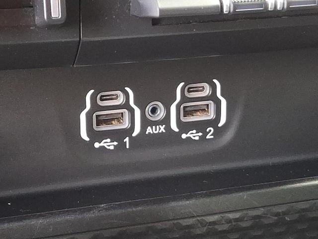 Photo of 2020 Granite Crystal Clearcoat Metallic RAM 1500