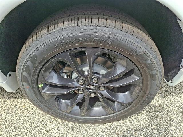 Photo of 2026 White Knuckle Clearcoat Dodge Durango