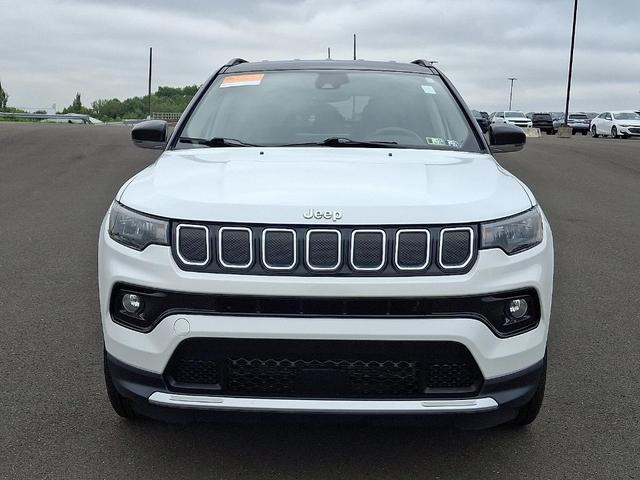 Photo of 2022 Bright White Clearcoat Jeep Compass