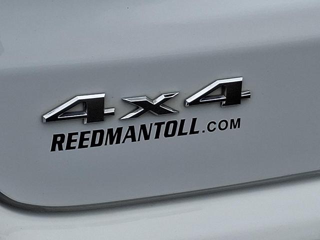 Photo of 2022 Bright White Clearcoat Jeep Compass