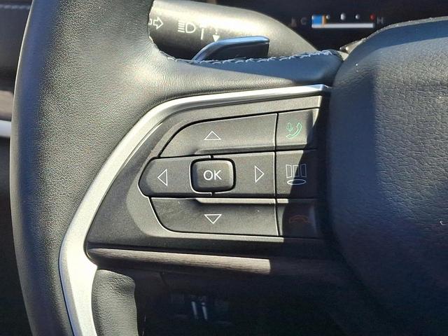 Photo of 2021 Metallic Jeep Grand Cherokee L