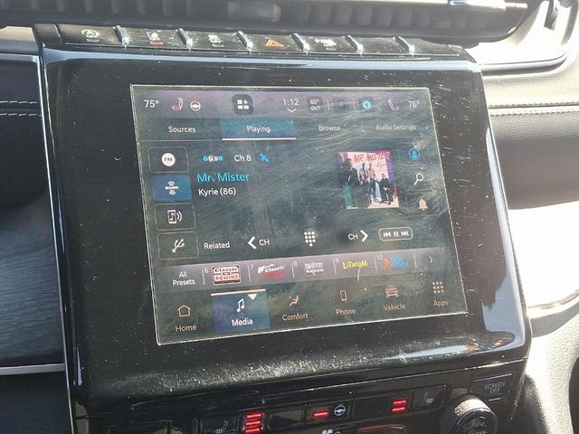 Photo of 2021 Metallic Jeep Grand Cherokee L