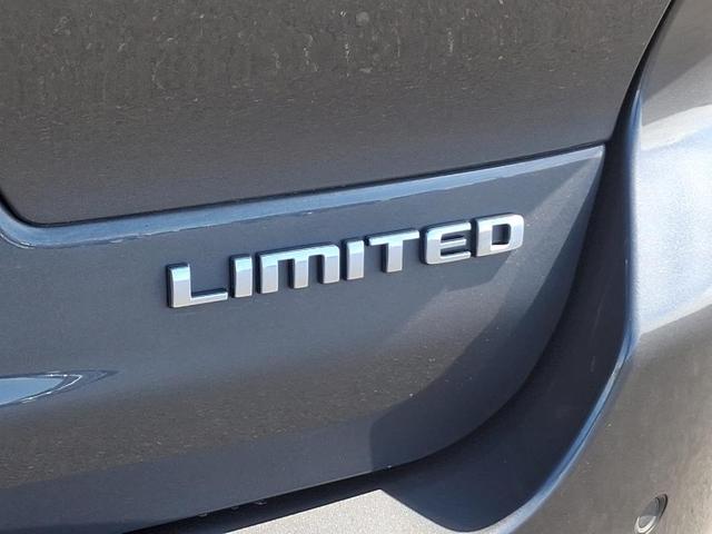 Photo of 2021 Metallic Jeep Grand Cherokee L