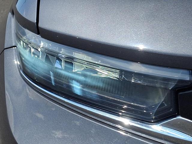 Photo of 2021 Metallic Jeep Grand Cherokee L