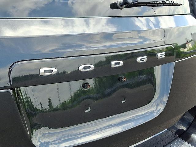 Photo of 2014 Brilliant Black Crystal Pearlcoat Dodge Grand Caravan