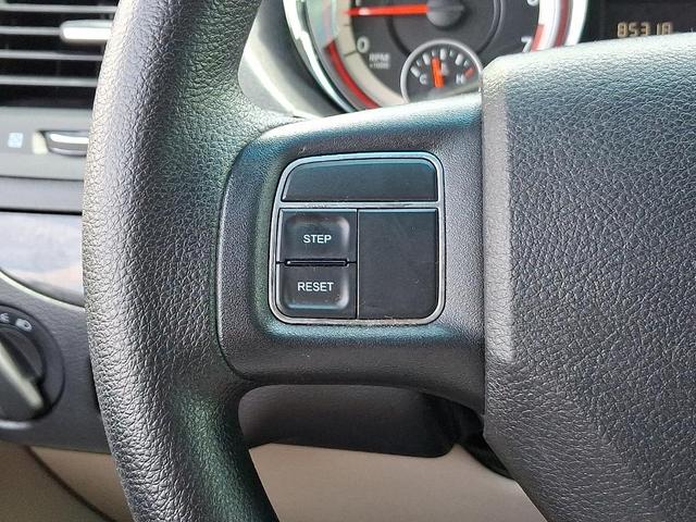 Photo of 2014 Brilliant Black Crystal Pearlcoat Dodge Grand Caravan