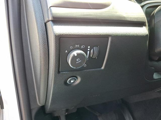 Photo of 2022 Bright White Clearcoat Jeep Grand Cherokee WK