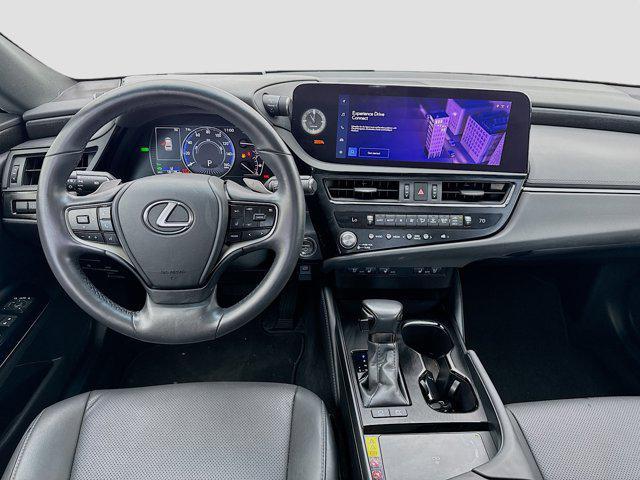 Photo of 2024 Eminent White Pearl Lexus ES 300h